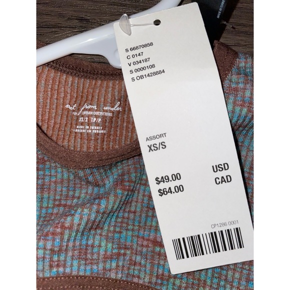 UO Cutout Bodysuit - Picture 6 of 8